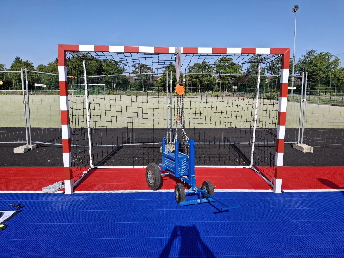 ESSAI DE SOLIDITE BUT HAND